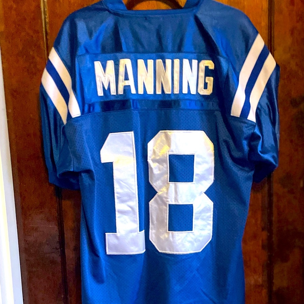 Vintage officially licensed NFL Peyton Manning Captains #18 Reebok Jersey